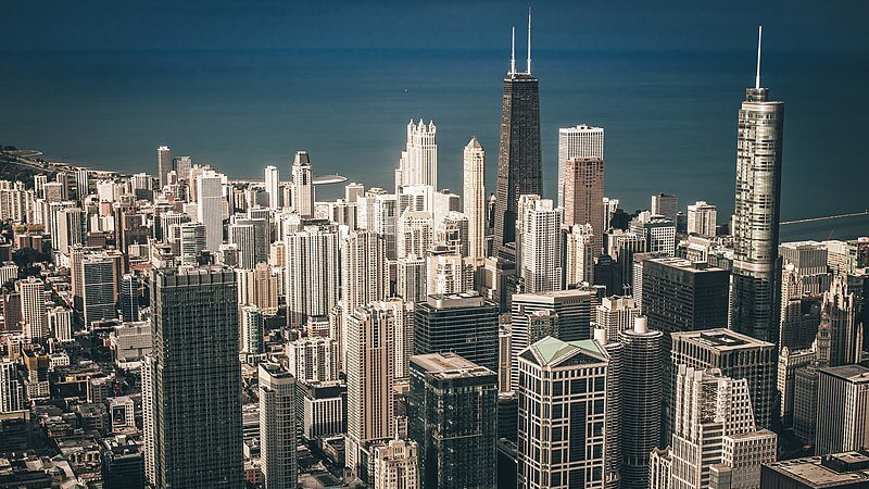 Chicago_and_Lake_Michigan_(Unsplash)